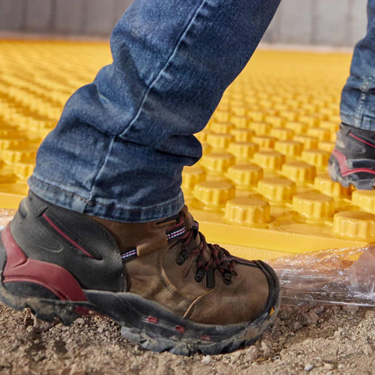 Keen Utility Pittsburgh 6" Waterproof Steel Toe Work Boot (Men) - Bison Boots - Work - 6 Inch - The Heel Shoe Fitters