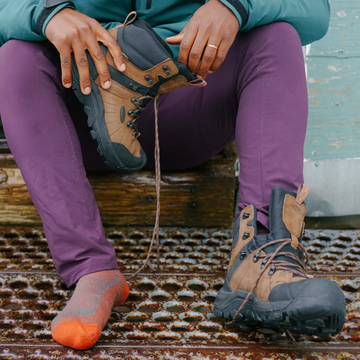 Keen Revel IV Mid Polar Boot (Men) - Dark Earth/Caramel Cafe