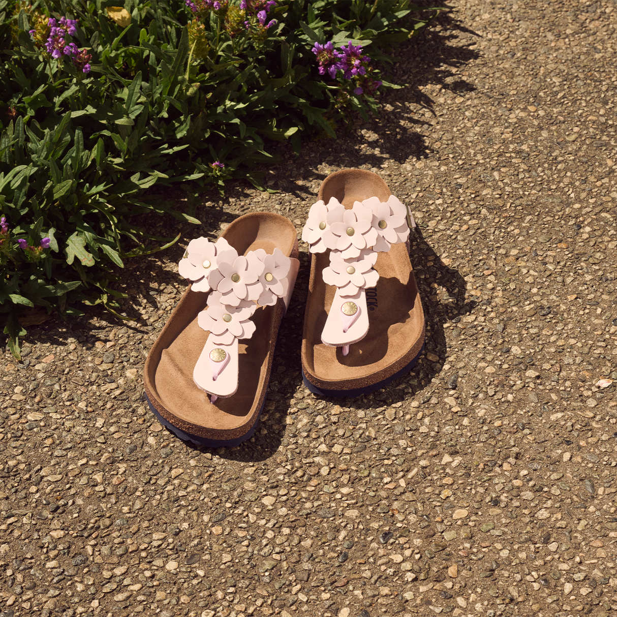 Birkenstock Gizeh Flowers Sandal (Women) - Light Rose Leather Sandal - Thong - The Heel Shoe Fitters