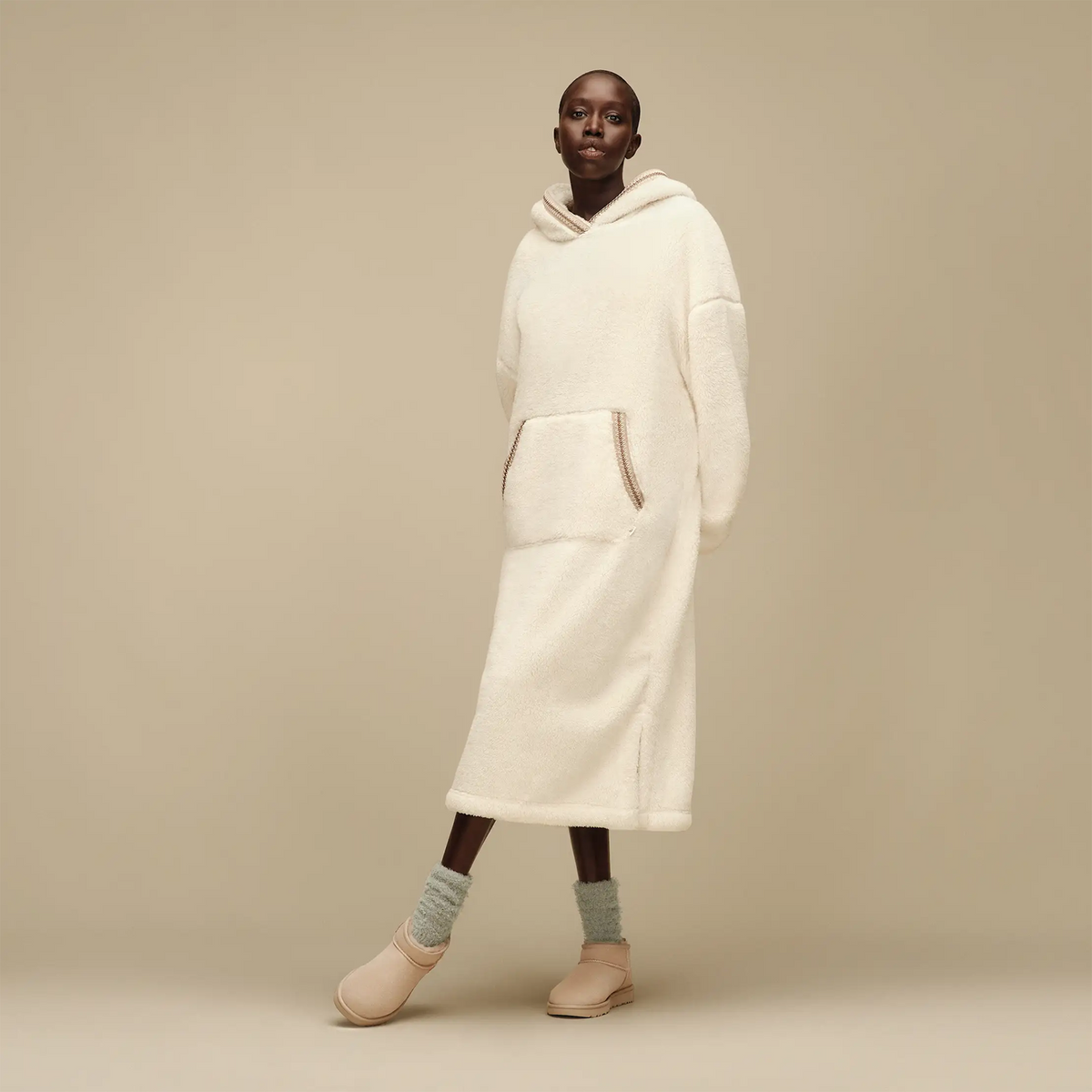 UGG® Teddi Cozy Crew (Women) - Vinito