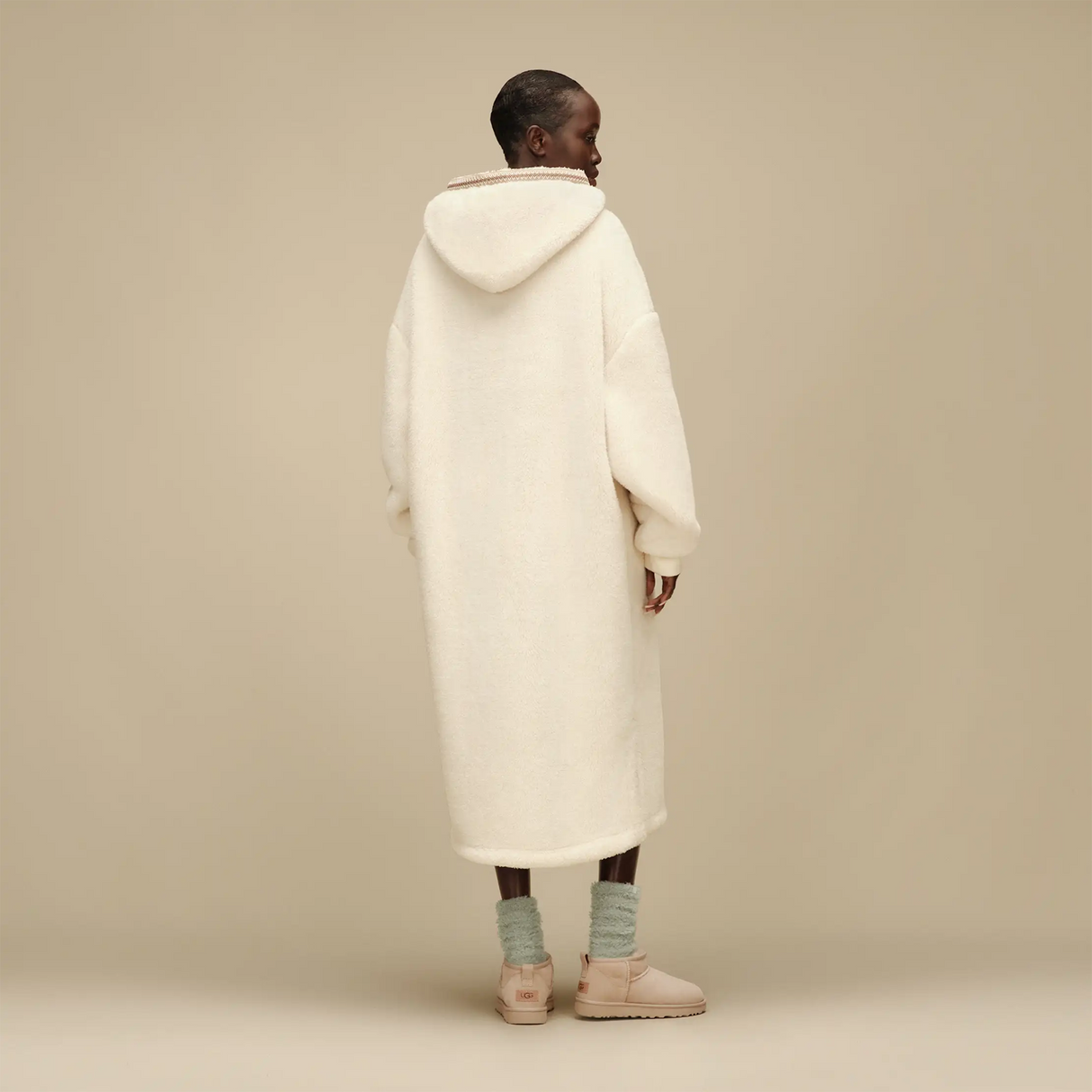 UGG® Teddi Cozy Crew (Women) - Vinito