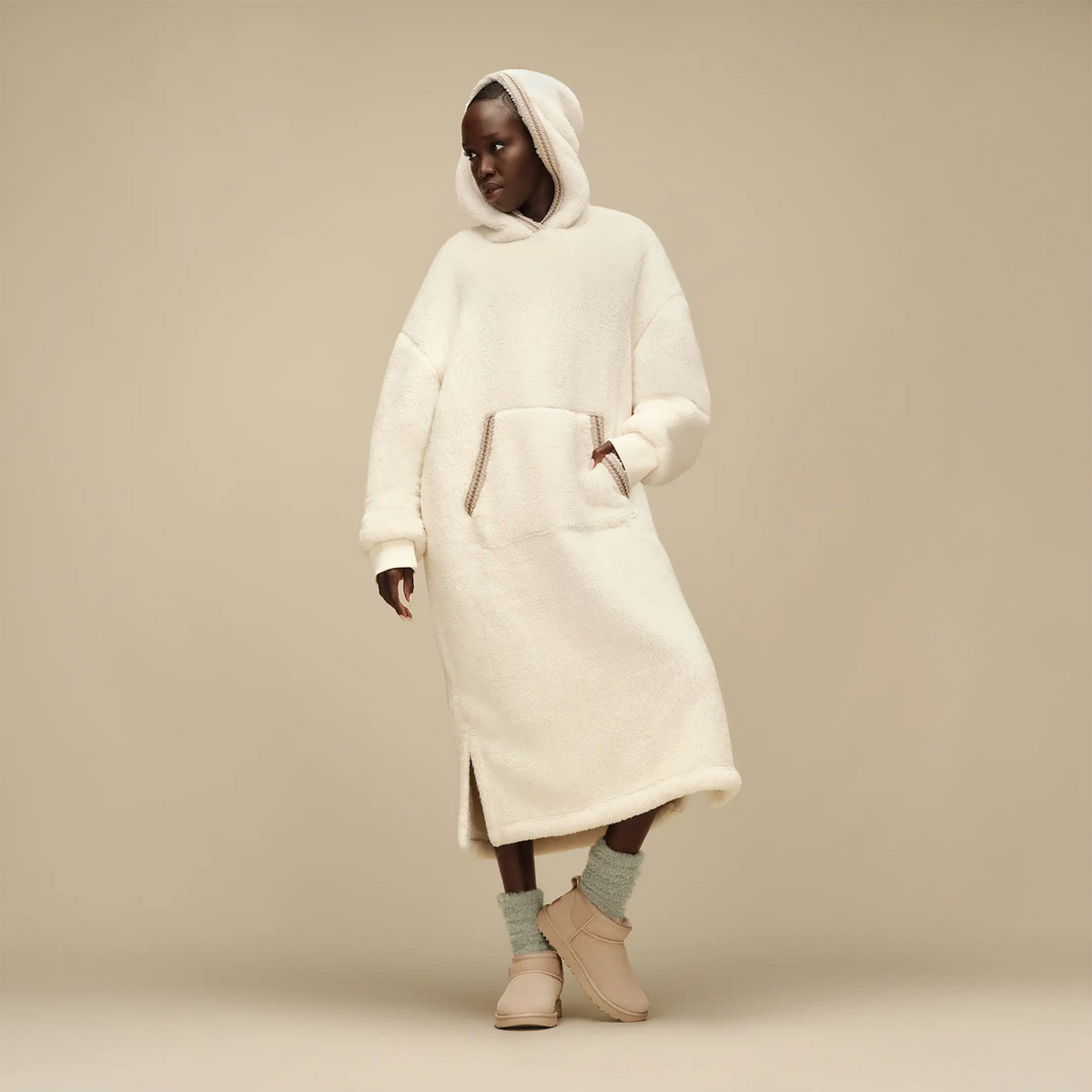 UGG® Teddi Cozy Crew (Women) - Vinito