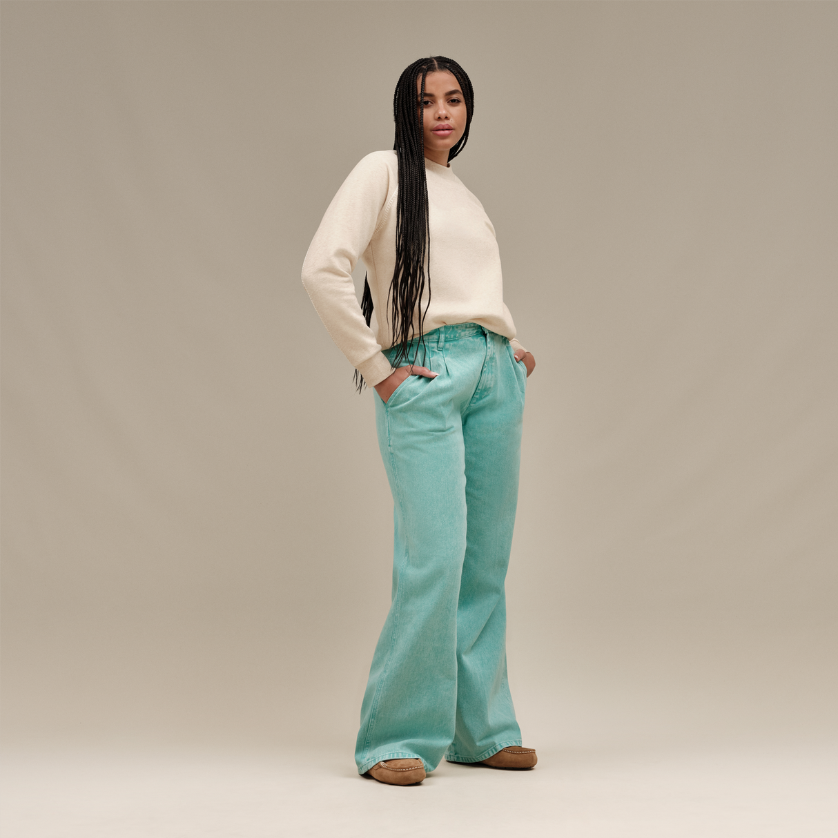 UGG® Classic Crewneck (Women) - Sand Heather Apparel - Top - Sweatshirt - The Heel Shoe Fitters