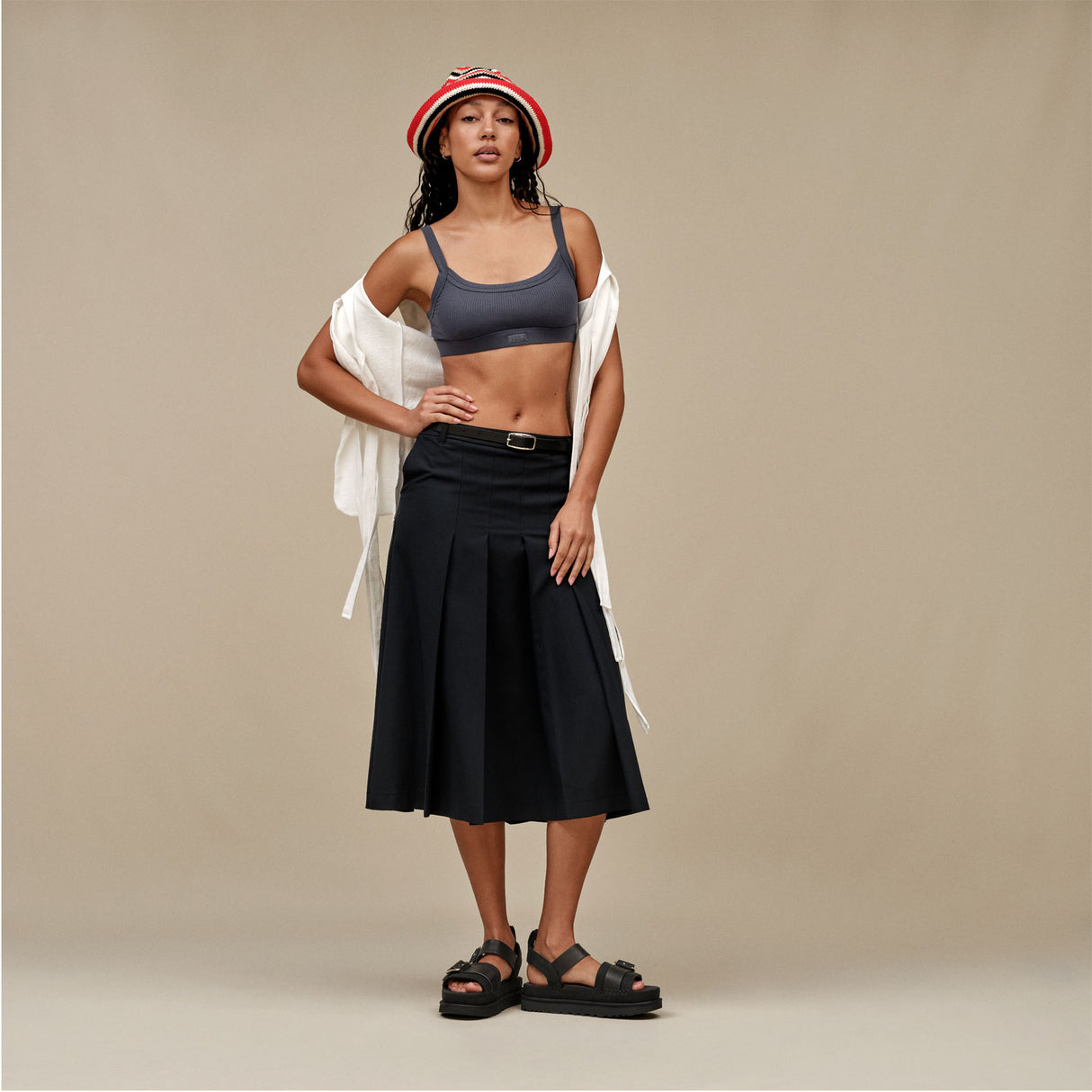 UGG® Goldenstar Villa (Women) - Black Sandal - Backstrap - The Heel Shoe Fitters