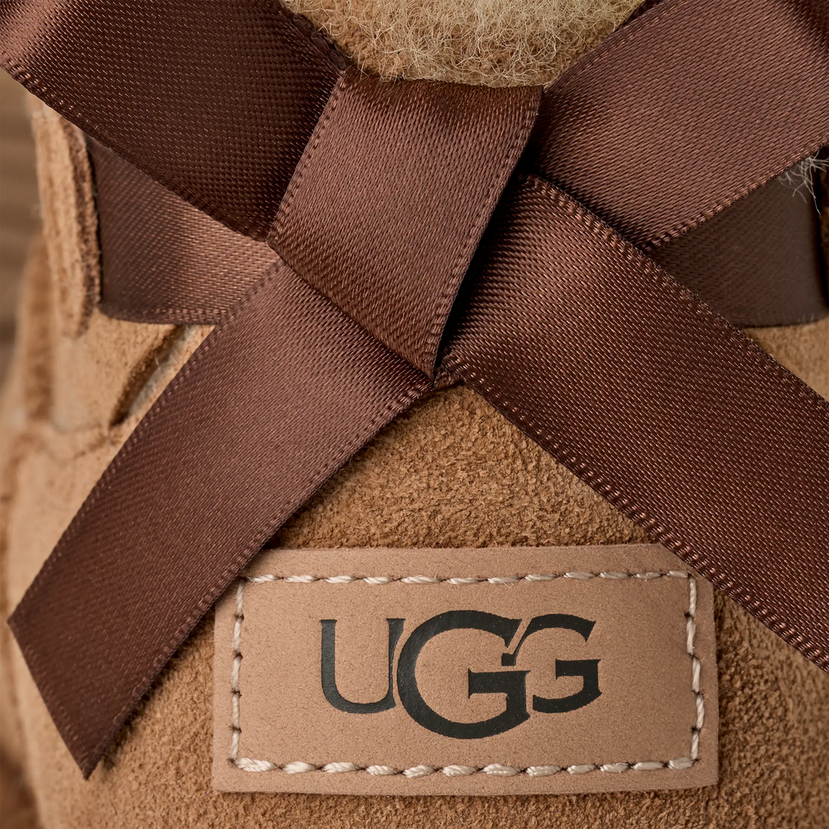 UGG® Classic Ultra Mini Bailey Bow (Women) - Chestnut