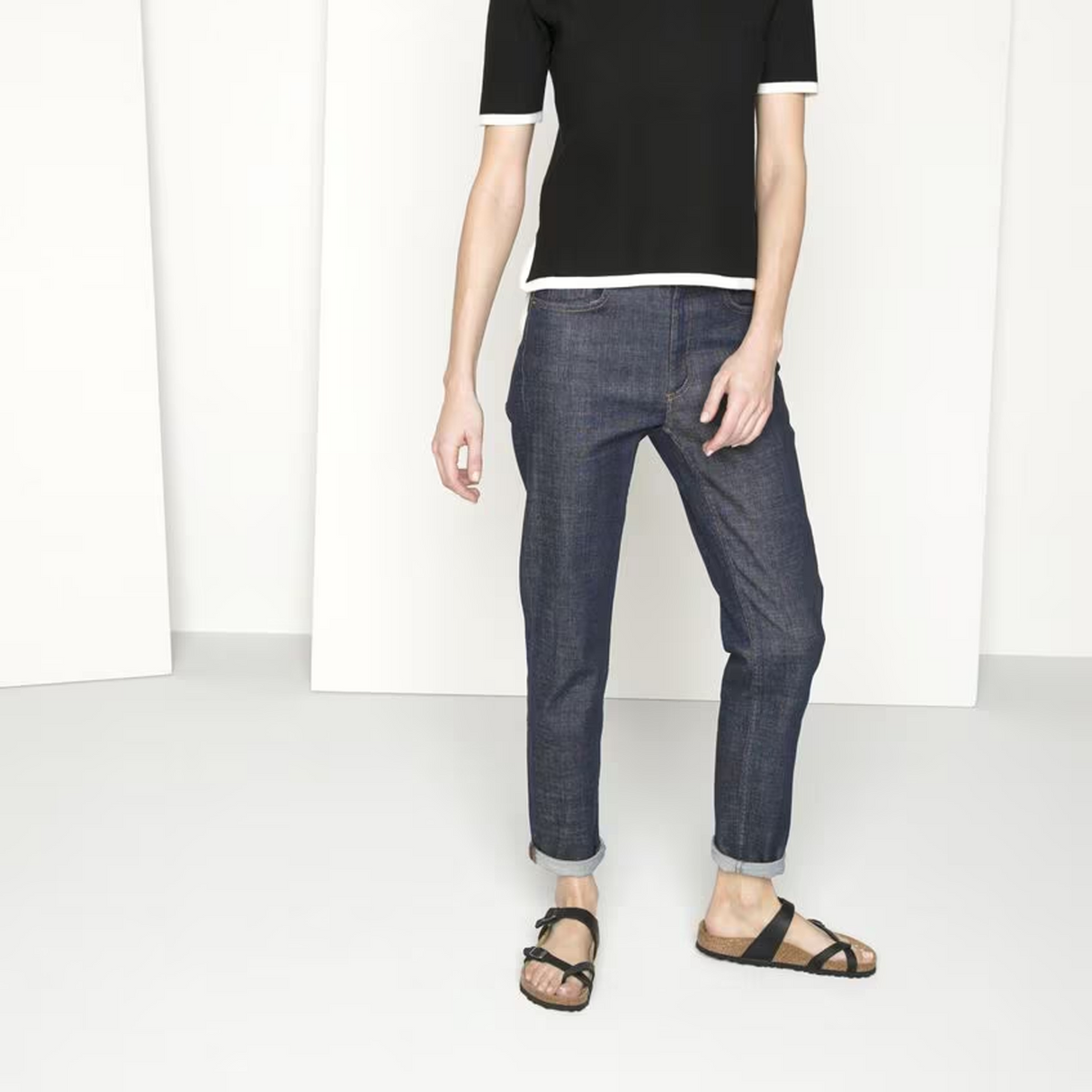 Birkenstock Mayari Sandal (Women) - Black Oiled Leather Sandal - Thong - The Heel Shoe Fitters