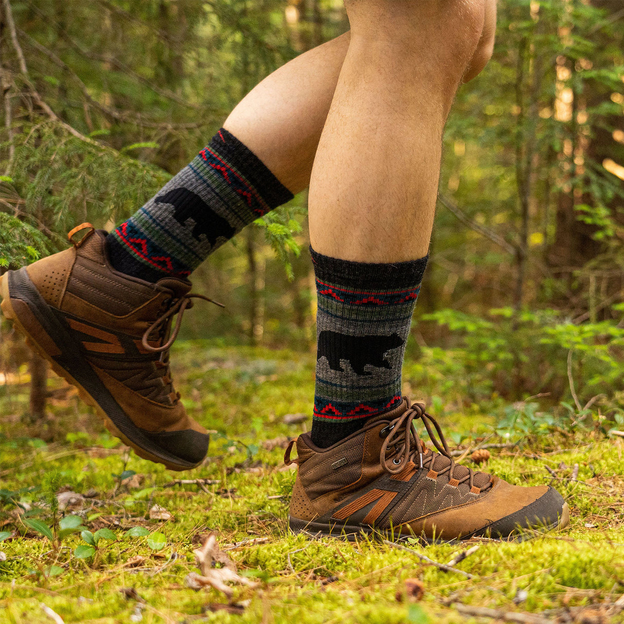 Darn Tough Vangrizzle Boot Midweight Crew Sock with Cushion (Men) - Charcoal Accessories - Socks - Performance - The Heel Shoe Fitters