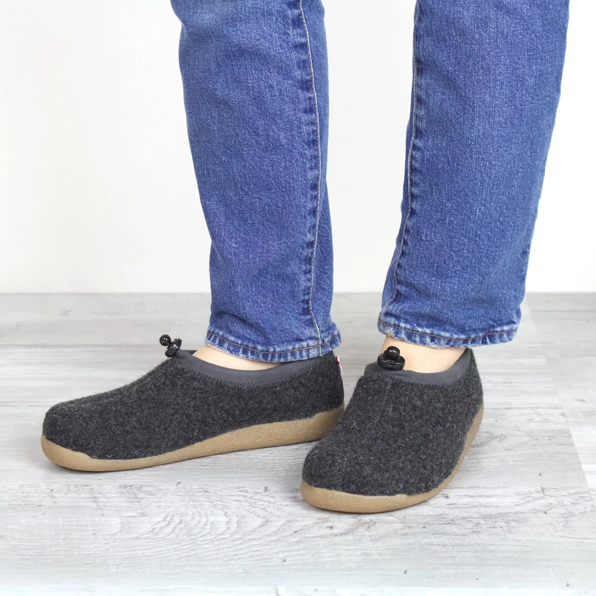 Sanita Stromo Slipper (Unisex) - Charcoal Dress-Casual - Slipper - The Heel Shoe Fitters