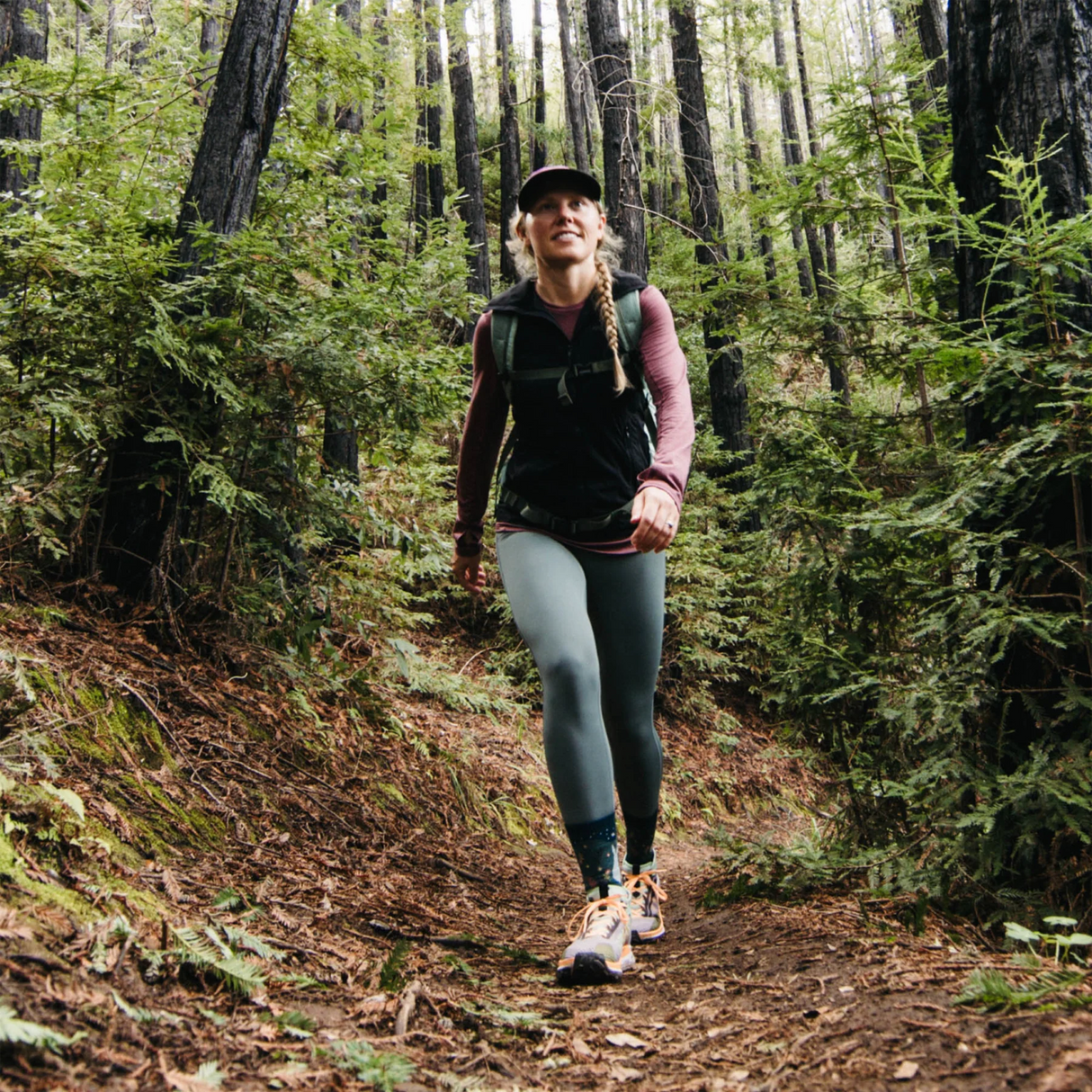 Darn Tough Critter Club Lightweight Cushion Micro Crew Sock (Women) - Eclipse Accessories - Socks - Performance - The Heel Shoe Fitters