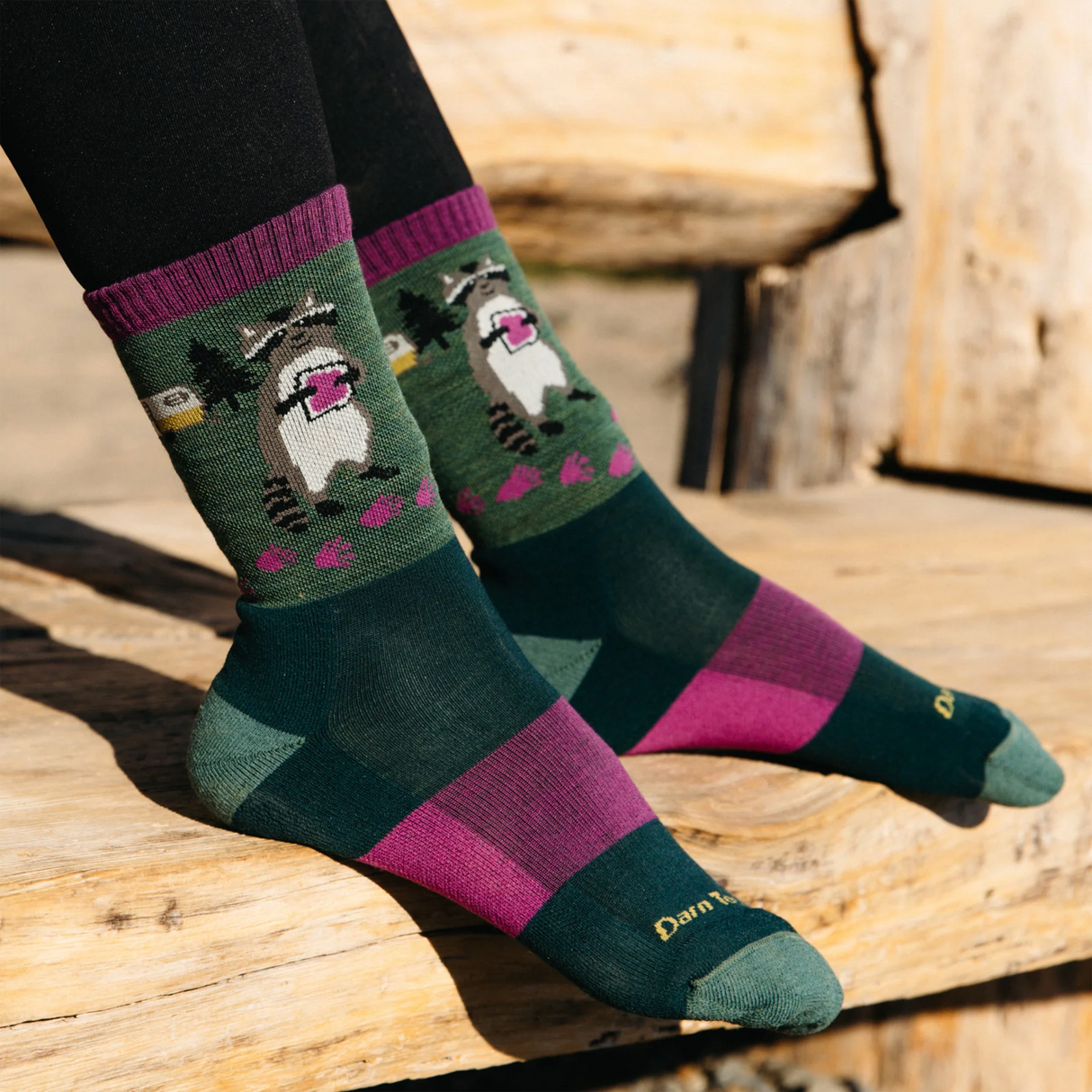 Darn Tough Critter Club Lightweight Micro Crew Sock with Cushion (Women) - Moss Accessories - Socks - Performance - The Heel Shoe Fitters