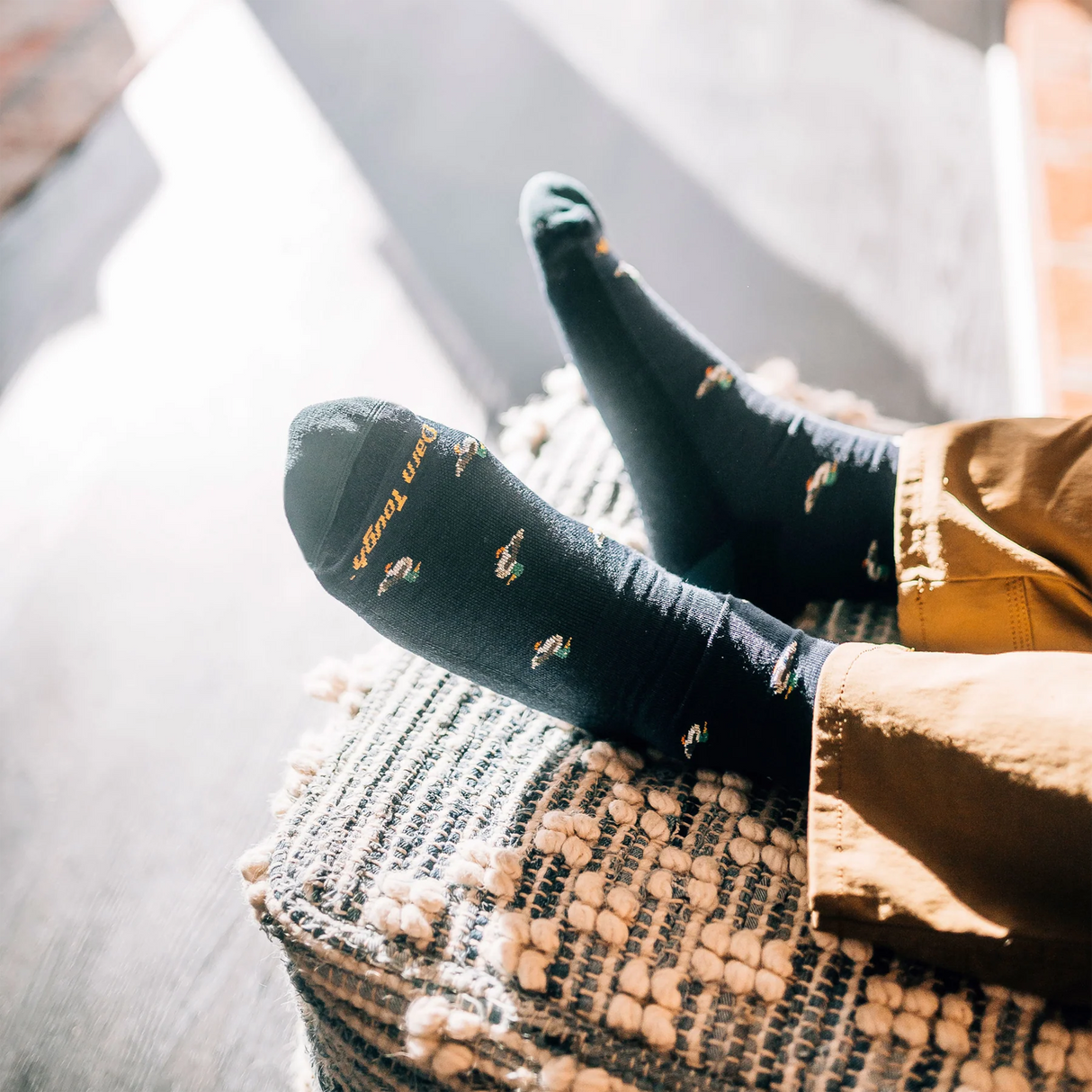 Darn Tough Duck Duck Moose Lightweight Crew Sock with Cushion (Men) - Eclipse Accessories - Socks - Lifestyle - The Heel Shoe Fitters