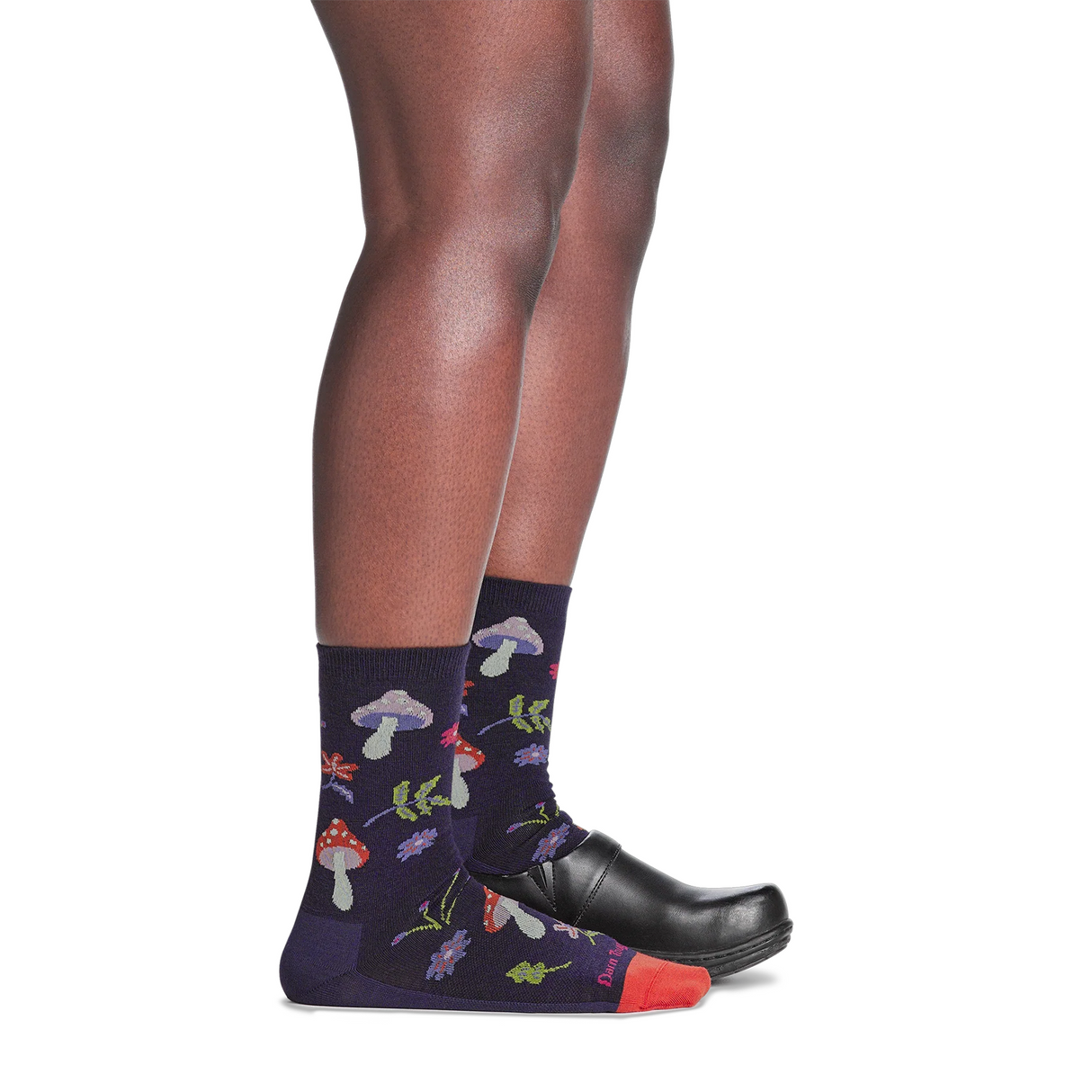 Darn Tough Socks Shroom Bloom Lightweight Crew (Women) - Blackberry Accessories - Socks - Lifestyle - The Heel Shoe Fitters