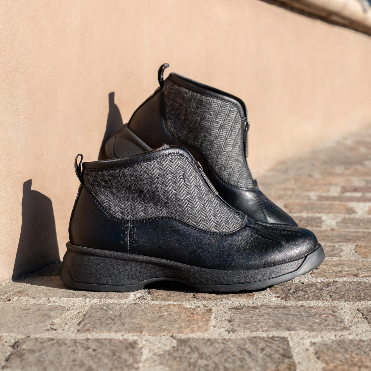 Alegria Junypur Boot (Women) - Black