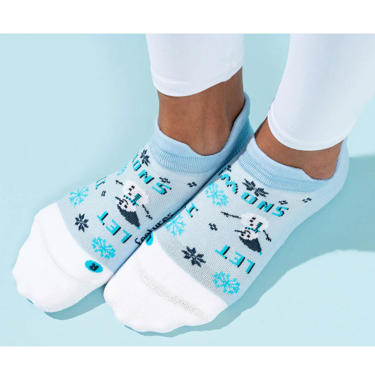 Feetures E50651 Elite Light Cushion Limited Edition No Show Tab Sock (Unisex) - Frosty Blue Accessories - Socks - Performance - The Heel Shoe Fitters