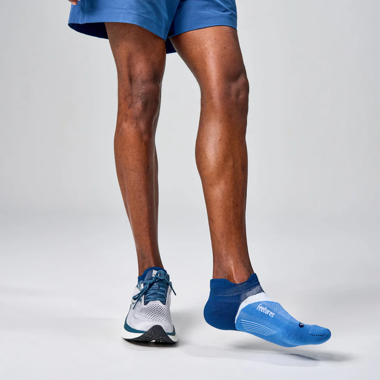 Feetures Elite Light Cushion No Show Tab Sock (Unisex) Accessories - Socks - Performance - The Heel Shoe Fitters