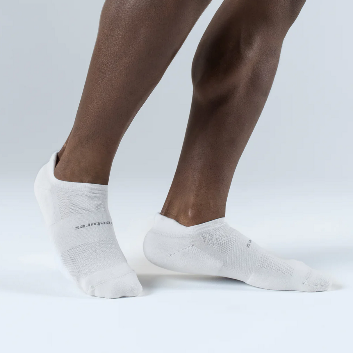 Feetures FA5500 High Performance Ultra Light No Show Tab Sock (Unisex) - White Accessories - Socks - Performance - The Heel Shoe Fitters