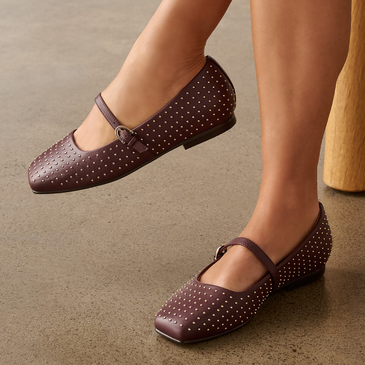 Frankie4 Hepburn Mary Jane (Women) - Cherry Stud