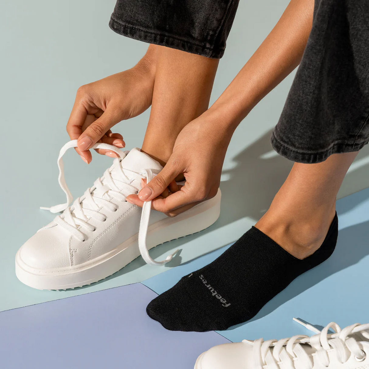 Feetures LW75348 Everyday Ultra Light No Show Compression Sock (Women) - Black Accessories - Socks - Lifestyle - The Heel Shoe Fitters