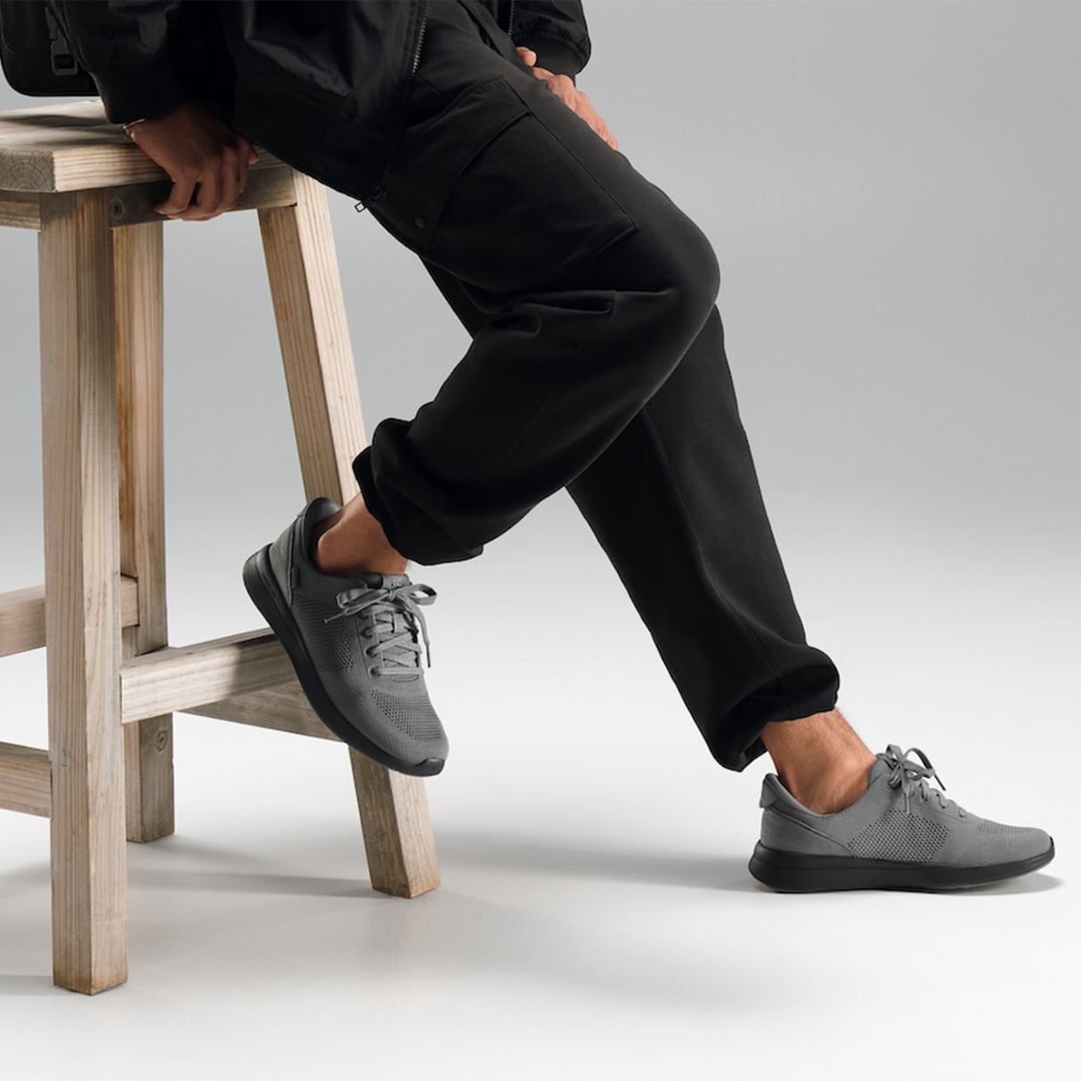 Kizik Lima 2 Sneaker (Men) - Smoked Pearl/Black