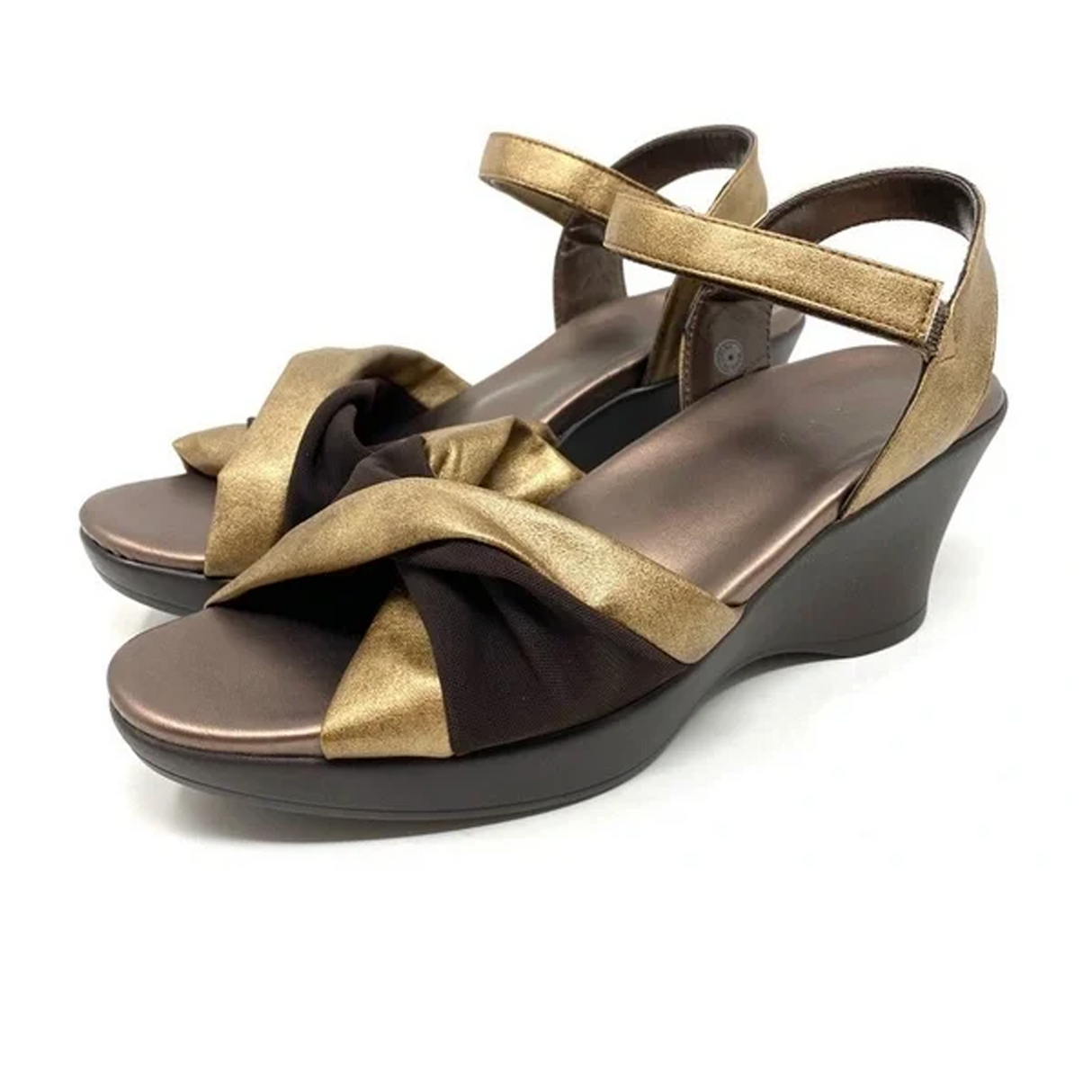 Akaishi Miwa Wedge Sandal (Women) - Gold Sandal - Heel/Wedge - The Heel Shoe Fitters