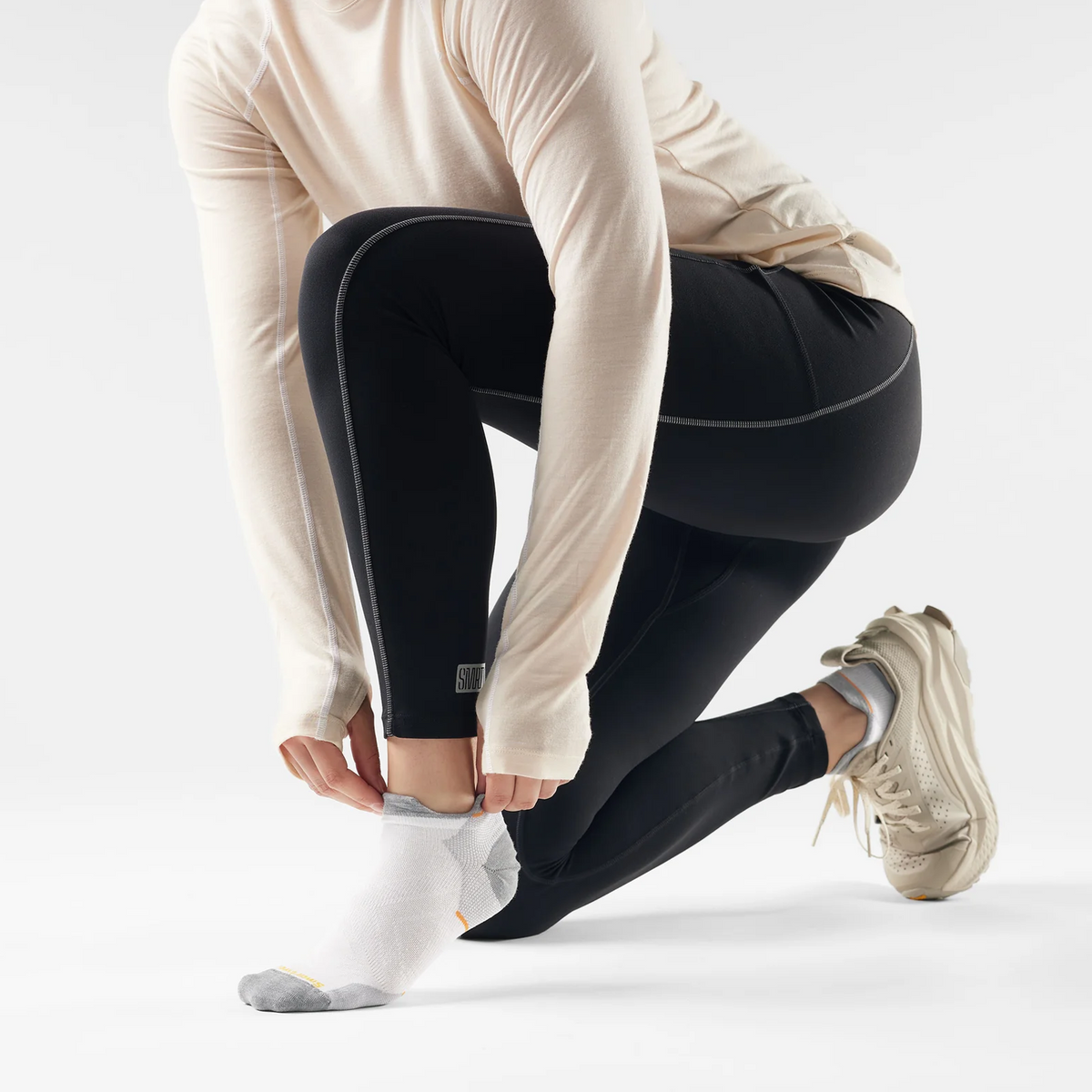 Smartwool Run Zero Cushion Low Ankle Sock (Women) - White Accessories - Socks - Performance - The Heel Shoe Fitters