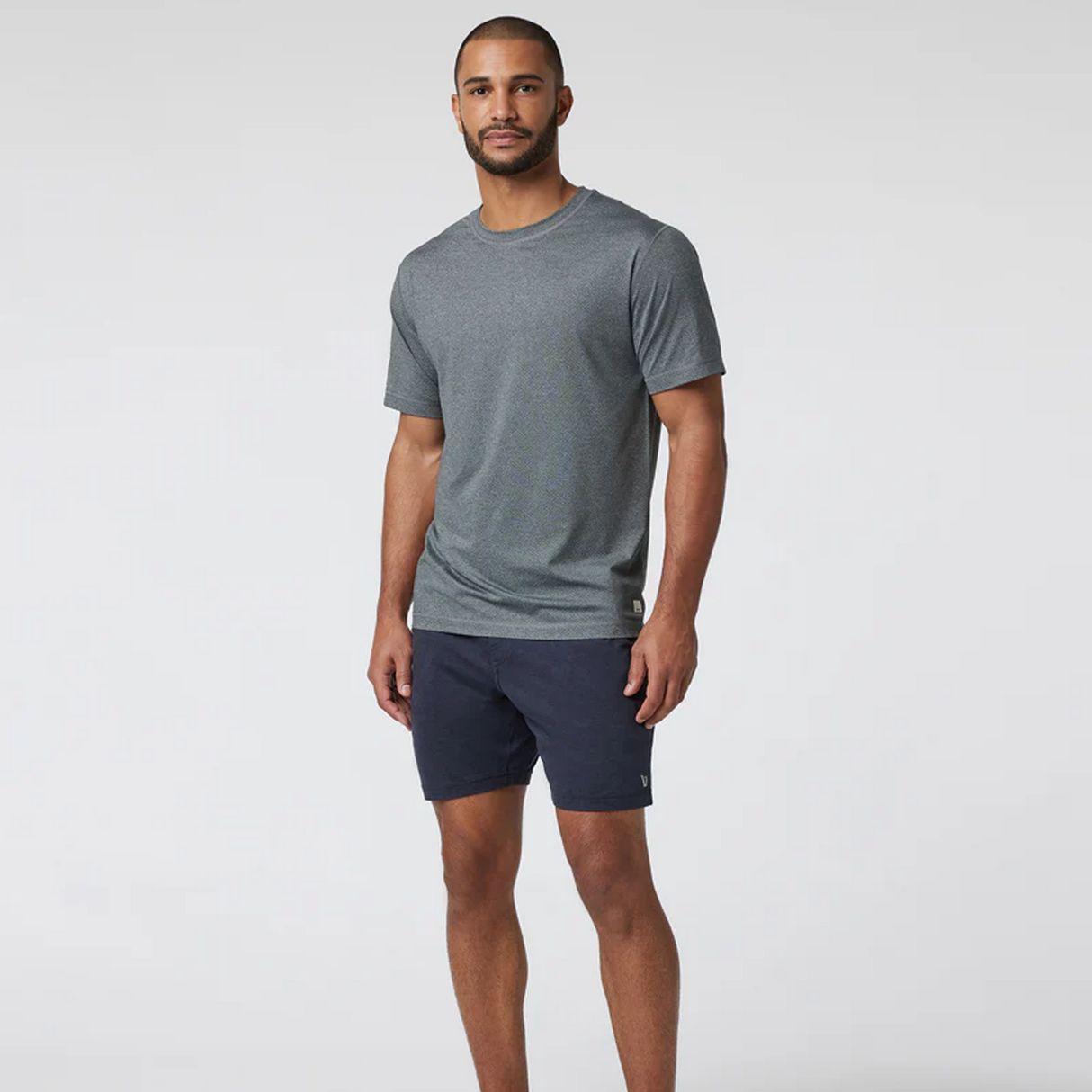 Vuori Tradewind Performance Tee 2.0 (Men) - Heather Grey Apparel - Top - Short Sleeve - The Heel Shoe Fitters