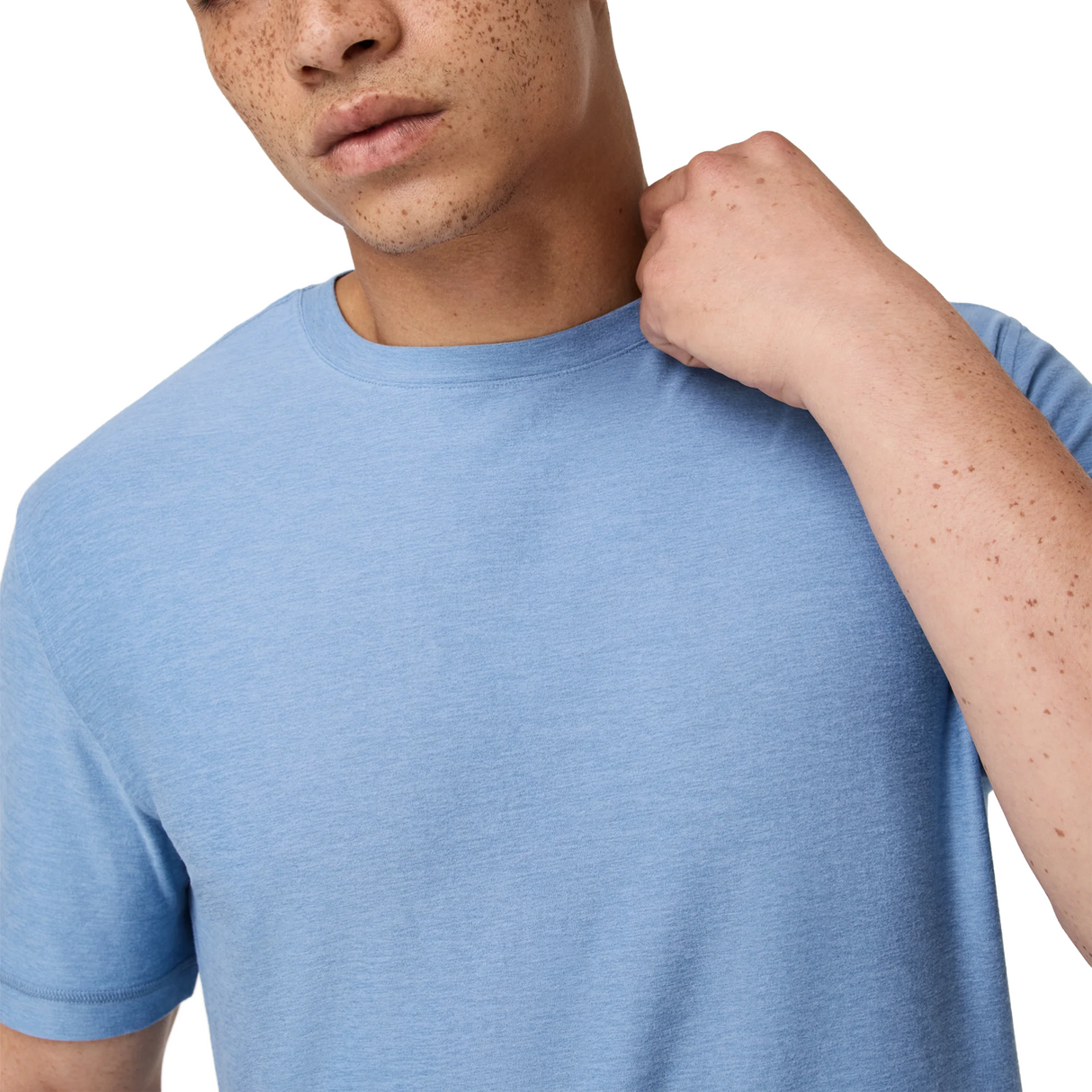 Vuori Strato Tech Tee (Men) Apparel - Top - Short Sleeve - The Heel Shoe Fitters