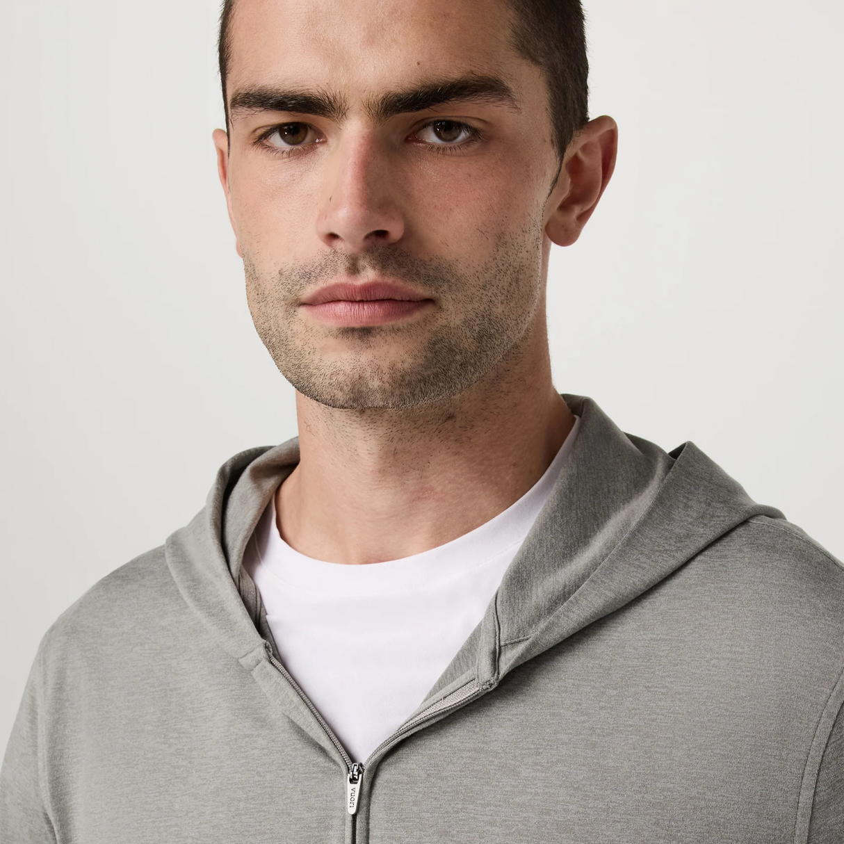 Vuori Ponto Full Zip Hoodie (Men) - Driftwood Heather Apparel - Top - Sweatshirt - The Heel Shoe Fitters