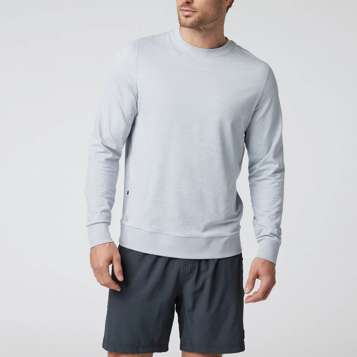 Vuori Ponto Performance Long Sleeve Crew (Men) - Platinum Heather Apparel - Top - Sweatshirt - The Heel Shoe Fitters