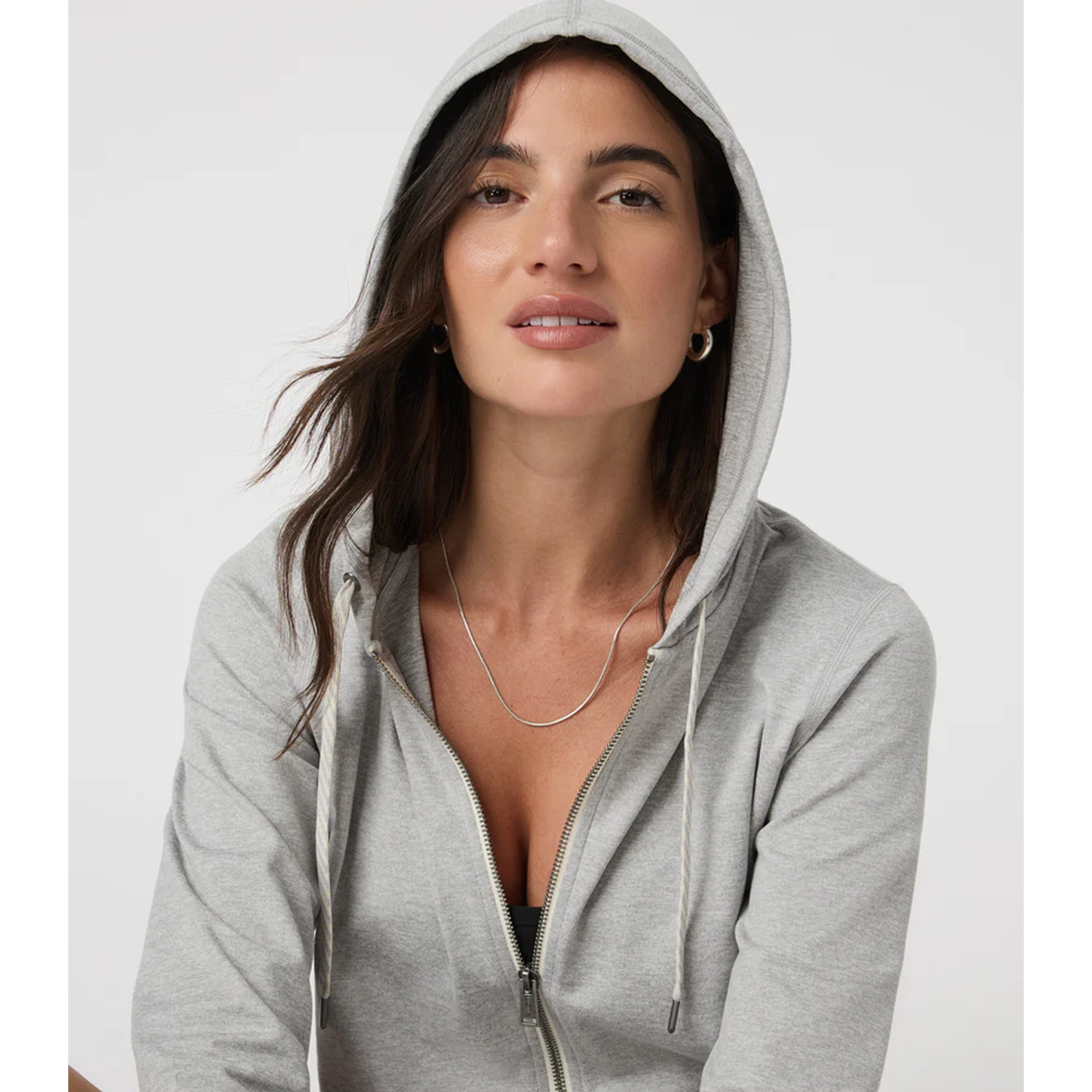 Vuori Halo Performance Hoodie 2.0 (Women) - Pale Grey Heather Apparel - Top - Sweatshirt - The Heel Shoe Fitters