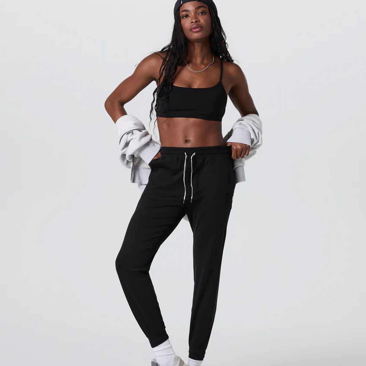 Vuori Performance Jogger (Women) - Black Heather Apparel - Bottom - Pant - The Heel Shoe Fitters