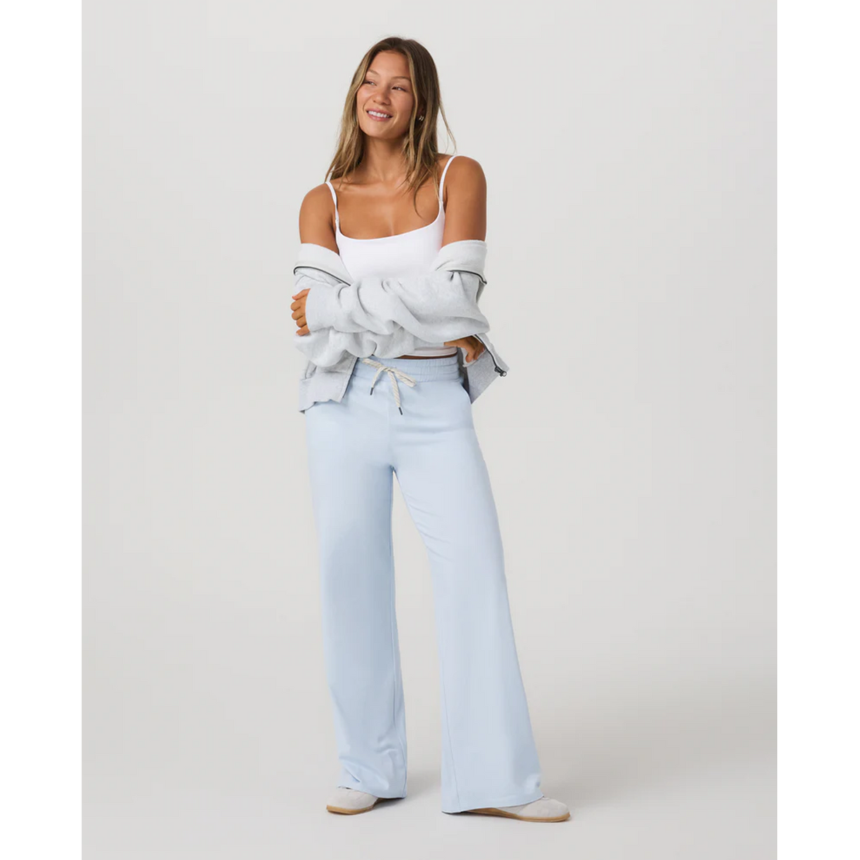 Vuori Halo Essential Wideleg Pant (Women) - Soft Sky Heather Apparel - Bottom - Pant - The Heel Shoe Fitters