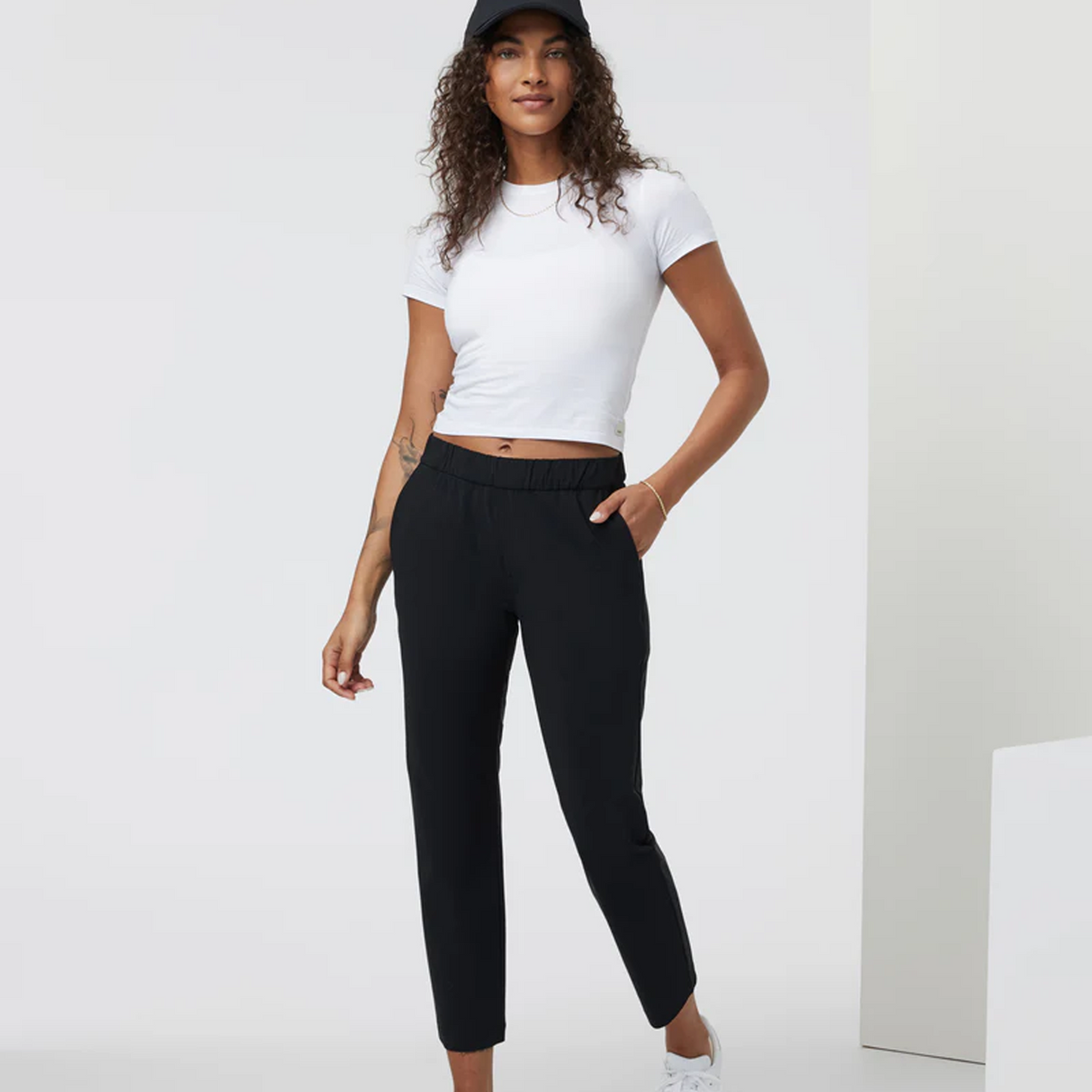 Vuori Miles Ankle Pant (Women) - Black Apparel - Bottom - Pant - The Heel Shoe Fitters