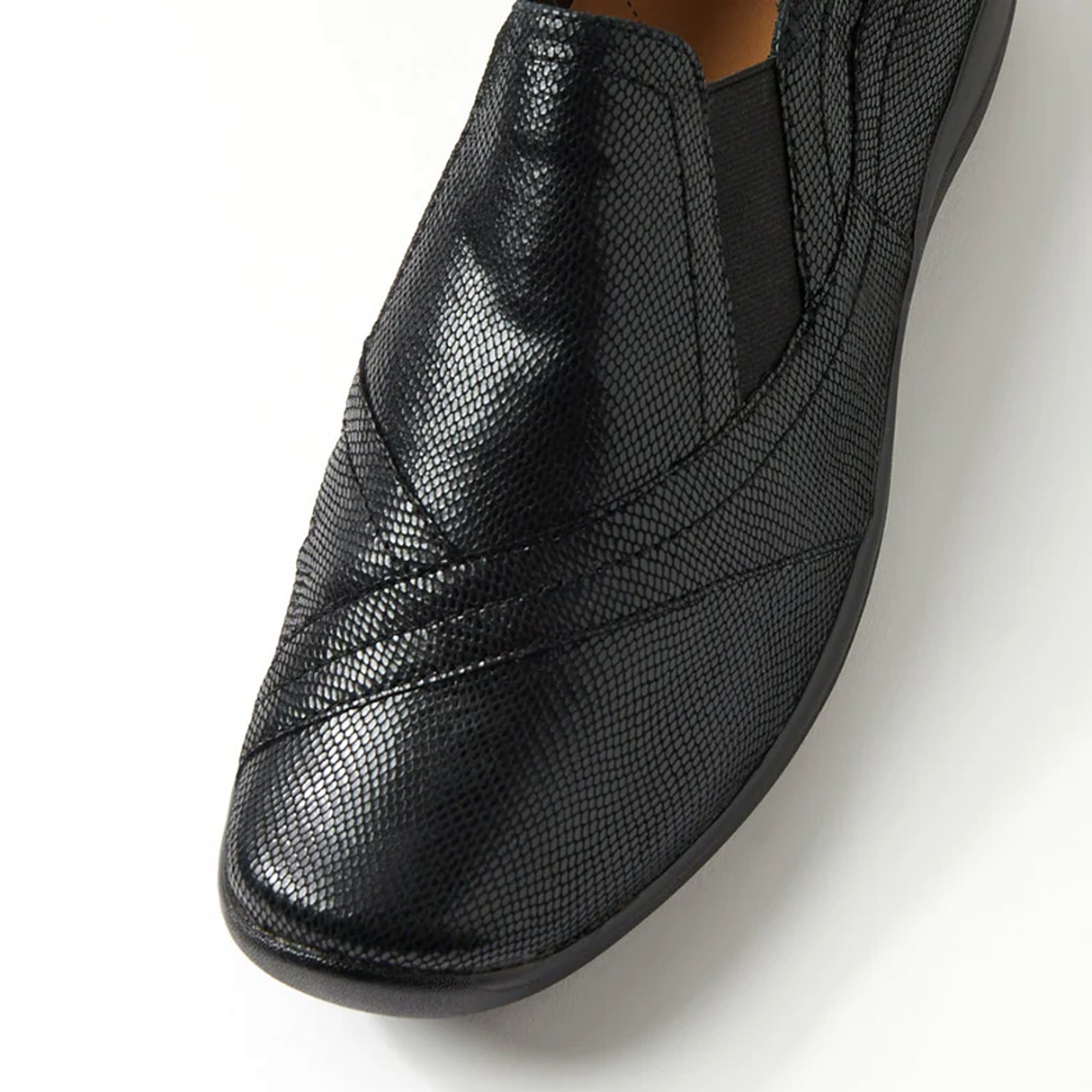 Ziera Java XF Slip On (Women) - Black Lizard Shine Leather Dress-Casual - Slip On - The Heel Shoe Fitters