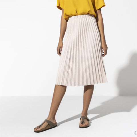 Birkenstock Gizeh Birkibuc Thong Sandal (Women) - Mocha Sandals - Thong - The Heel Shoe Fitters