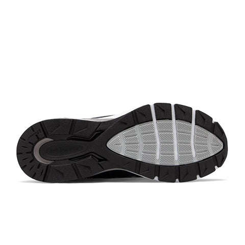 New Balance 990 v5 Running Shoe (Men) - Navy/Silver Athletic - Running - Stability - The Heel Shoe Fitters