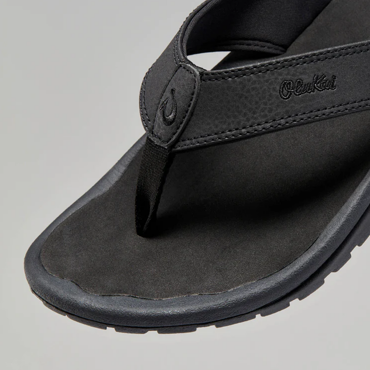 OluKai 'Ohana Sandal (Men) - Black/Black Sandal - Thong - The Heel Shoe Fitters