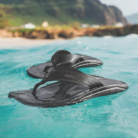 OluKai 'Ohana Sandal (Men) - Black/Black Sandal - Thong - The Heel Shoe Fitters