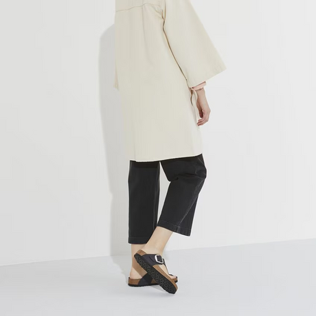 Birkenstock Gizeh Big Buckle Sandal (Women) - Black Oiled Leather Sandal - Thong - The Heel Shoe Fitters