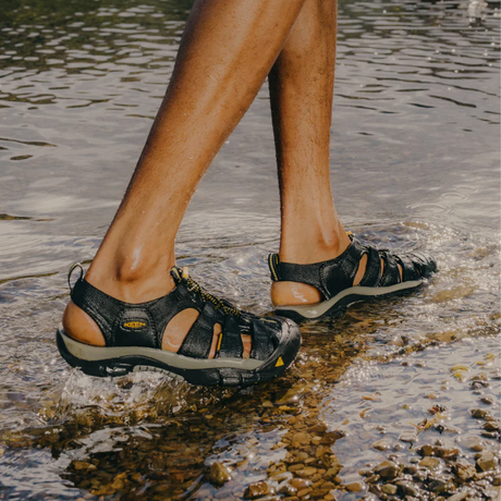 Keen Newport H2 Wide Active Sandal (Men) - Black Sandal - Active - The Heel Shoe Fitters