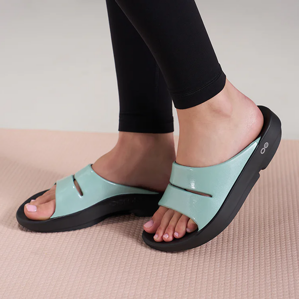 Oofos OOahh Luxe Slide (Women) - Oasis