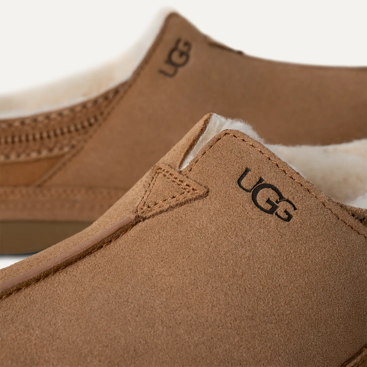 UGG® Neuman (Men) - Chestnut
