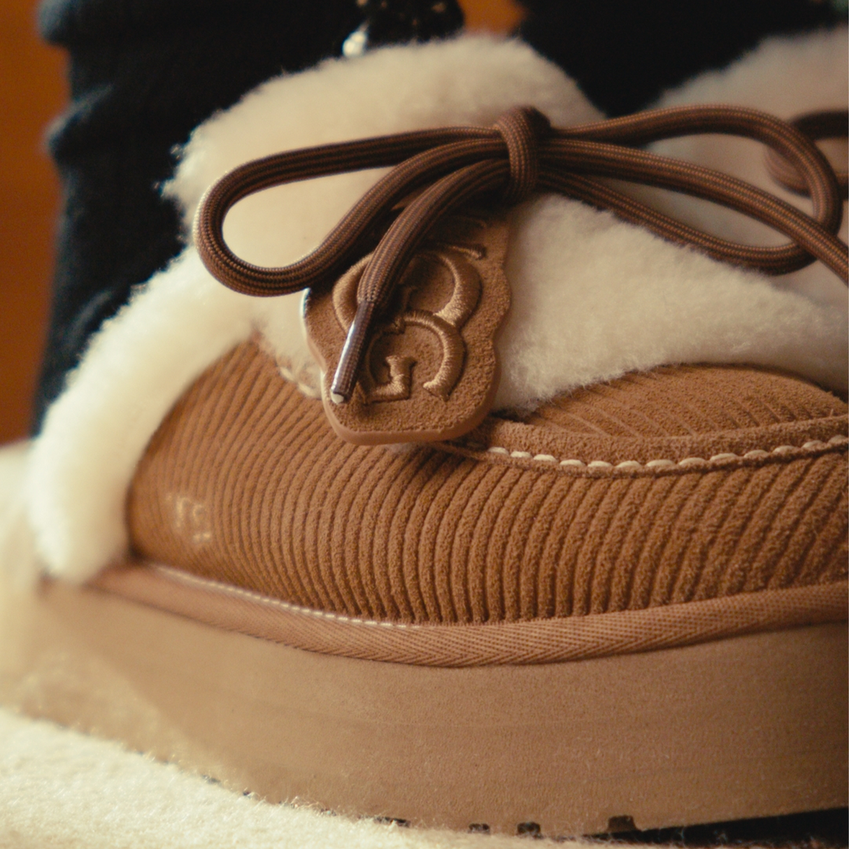 UGG® Disquette Heritage (Women) - Chestnut