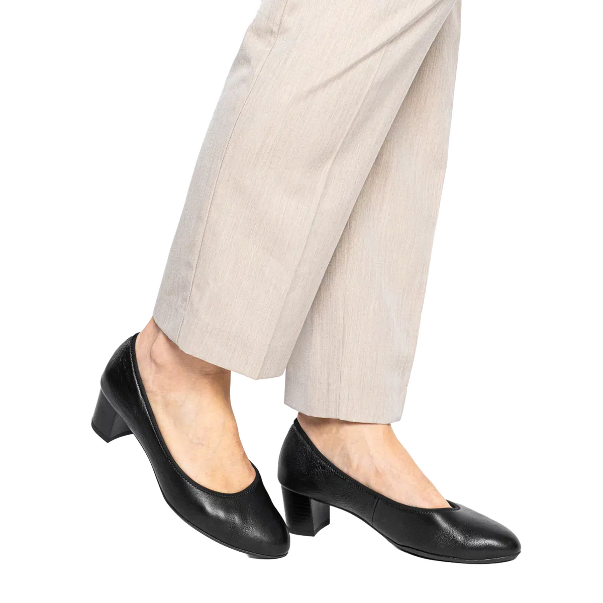 Ara Kendall Pump (Women) - Black Nappa