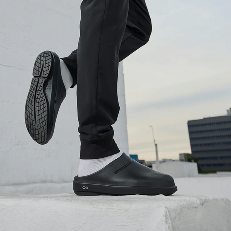 Oofos OOcloog Matte Clog (Unisex) - Black Dress-Casual - Clogs & Mules - The Heel Shoe Fitters