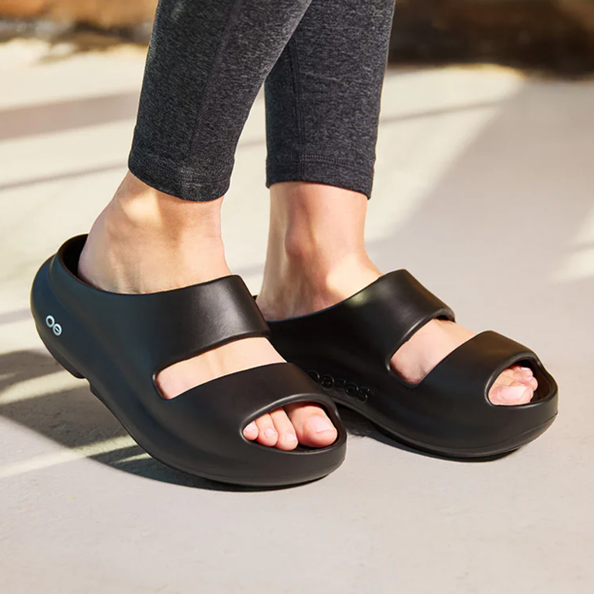 Oofos OOyea Slide (Women) - Black