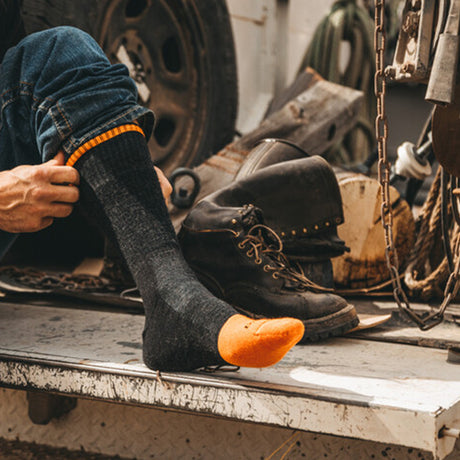 Darn Tough Steely Midweight Boot Sock with Cushion/Full Cushion Toe Box (Men) - Graphite Accessories - Socks - Performance - The Heel Shoe Fitters