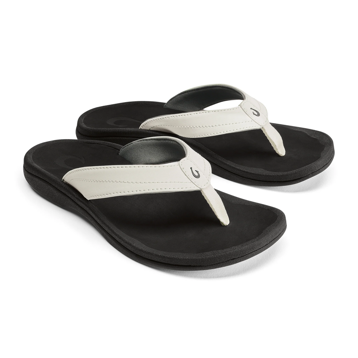 OluKai 'Ohana Sandal (Women) - White/Black