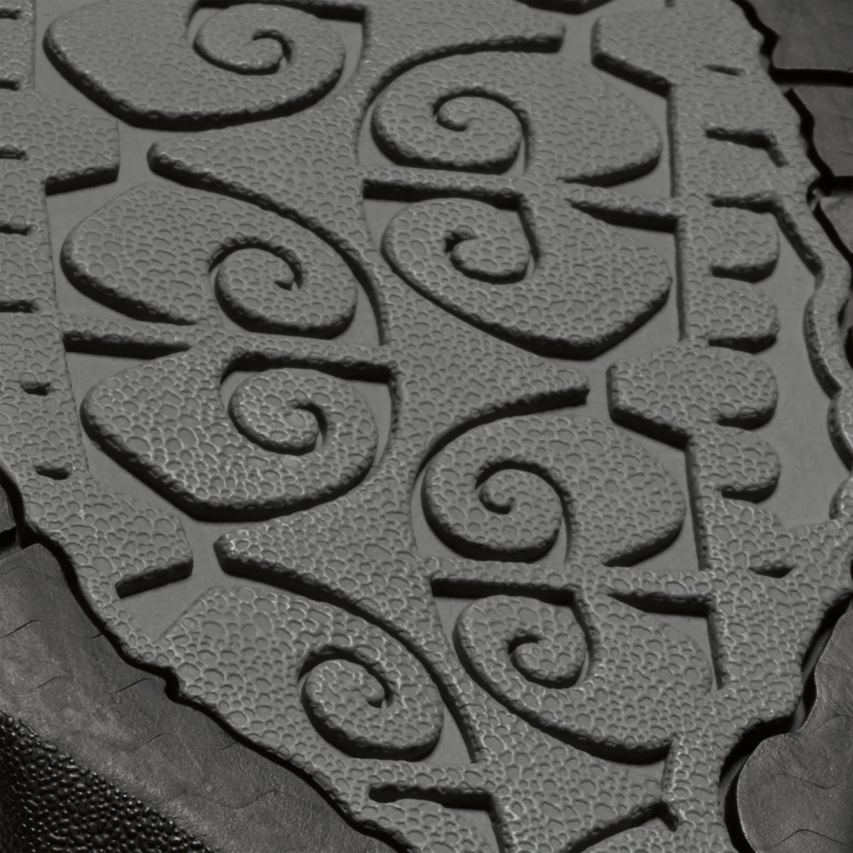 OluKai 'Ohana Sandal (Women) - White/Black