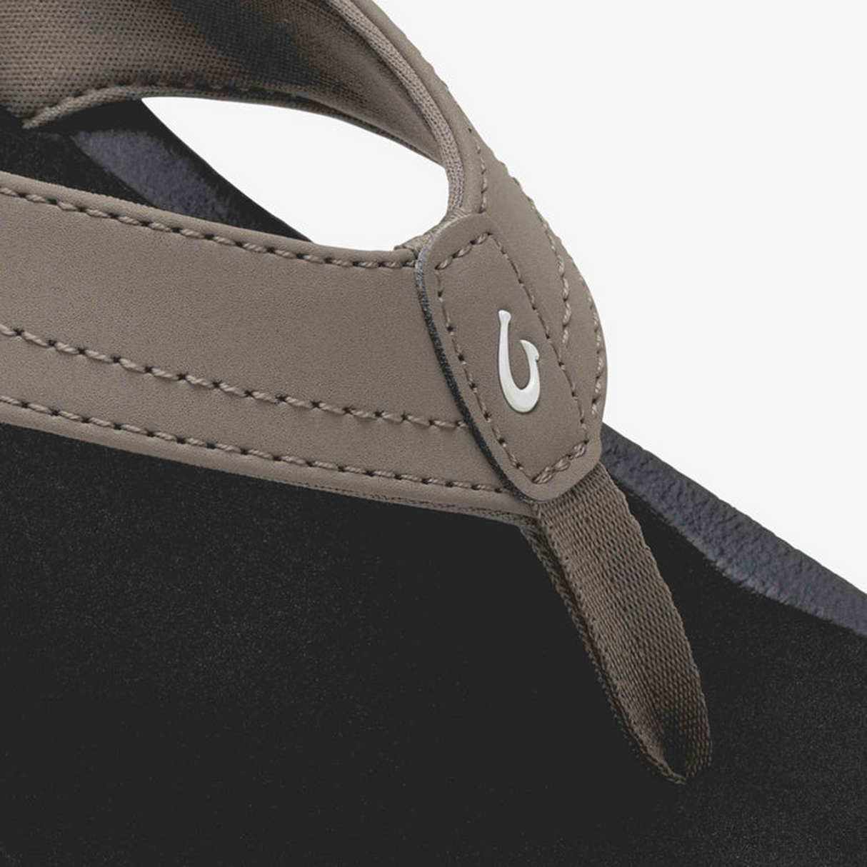 OluKai 'Ohana Sandal (Women) - Warm Taupe/Black